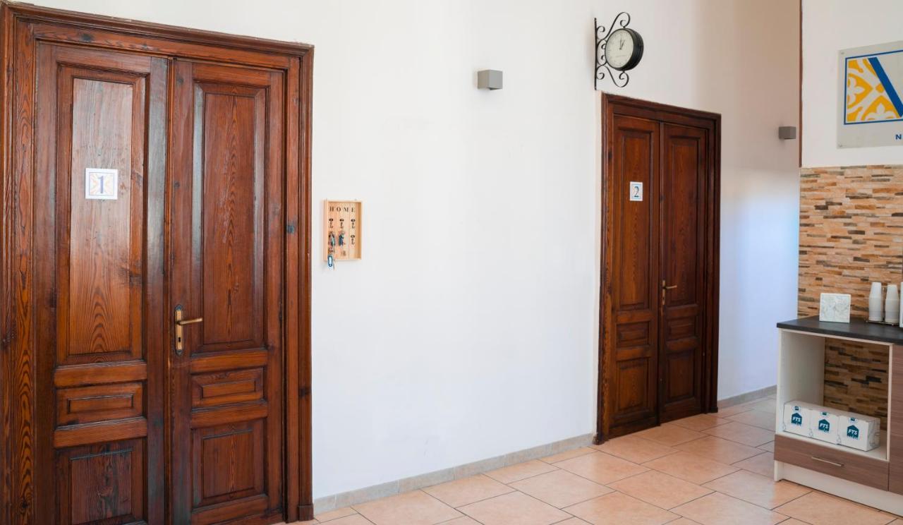 Vico 22 Rooms Napoli Exterior photo